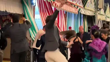 Captura de uno de los bailes con la mezcla musical del momento en Tiktok, surgida en Jimena. Foto: Tiktok.