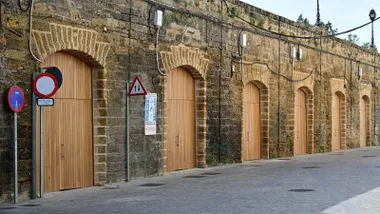 Bóvedas municipales en la calle San German