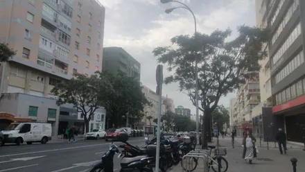 Cielo con calima sobre Cádiz este 28 de abril. Foto: José Luis Porquicho Prada.