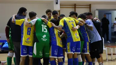 El CD Virgili apura sus opciones en Murcia para seguir dependiendo de sí mismo en busa del play de ascenso