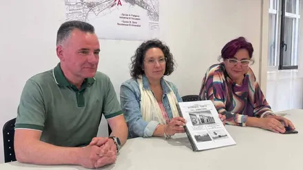 Tres miembros de la plataforma de reclamación de El Almendral.