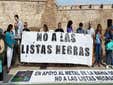 Trabajadores del metal protestan en Cádiz ante la Subdelegación contra vetos y ‘listas negras’
