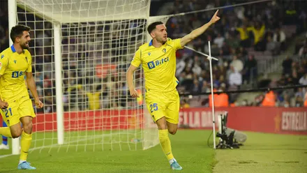 Lucas Pérez celebra su gol en el 0-1 del Cádiz CF ante el FC Barcelona el 18 de abril de 2022. Foto: Cádiz CF.