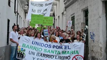 Imagen de la movilización del barrio de Santa María del pasado viernes 17 de abril. Foto: Eulogio García.