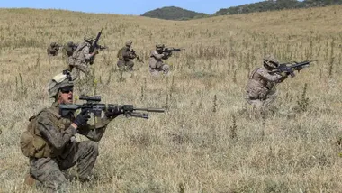 Maniobras militares en la sierra del Retín. Foto: Wikkicommons.