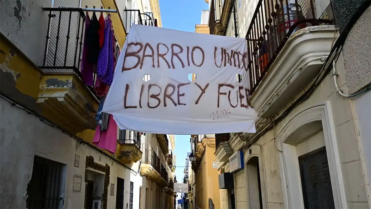 Santa María se llena de pancartas contra la droga: el 11006 vuelve a alzar la voz en sus calles