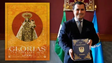 Posada con el Pregón de Glorias y el cartel del mismo en tonos anaranjados.