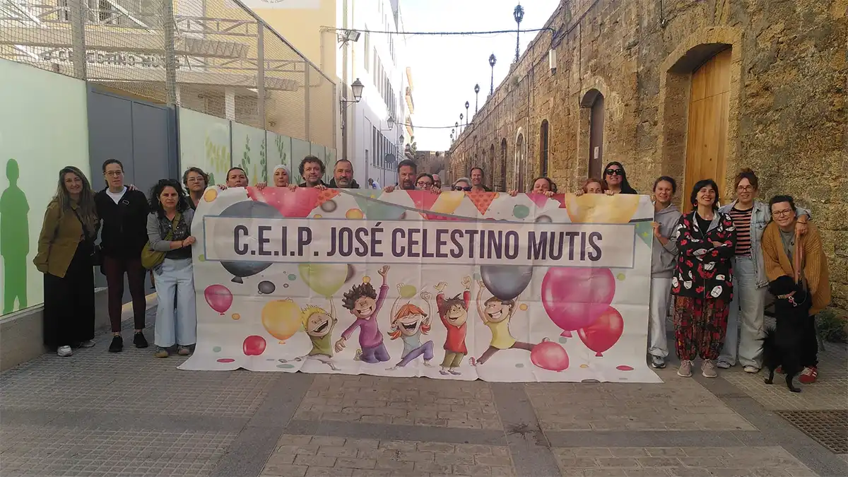 Protesta del AMPA del colegio Celestino Mutis. Foto: Facebook Colegio Celestino Mutis.