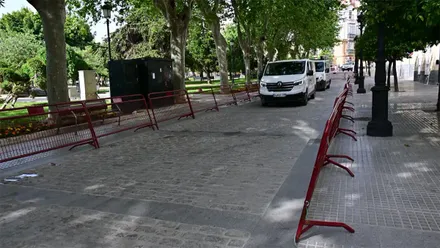 El Ayuntamiento de Cádiz activa por fin el desvío en Honduras tras una semana de problemas de tráfico