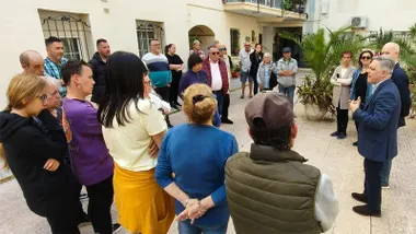 Reunión entre PSOE y vecindario afectado en la calle Explanada.