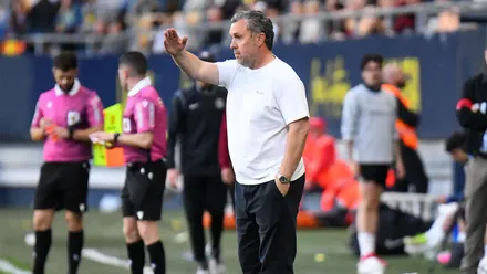 Sergio González en el último partido en el JP FInancial Estadio