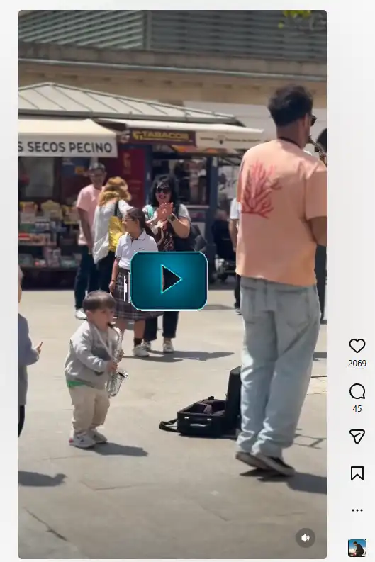 La magia de la música no tiene edad: un niño y un saxofón en Cádiz que arrasan en redes