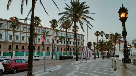 Levante y calor; calor y Levante; siguen marcando estos días en Cádiz. Foto: José Luis Porquicho Prada.