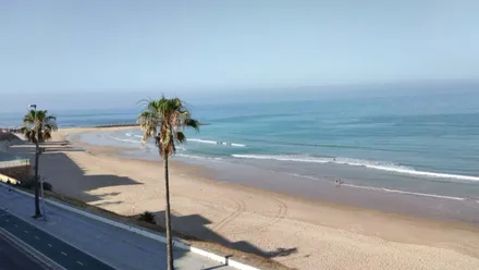 Cádiz despide mayo sin Levante, pero con calor de verano: el interior rozará los 40 grados este fin de semana