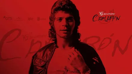 Cartel en rojo con la imagen en negro de Camaron.