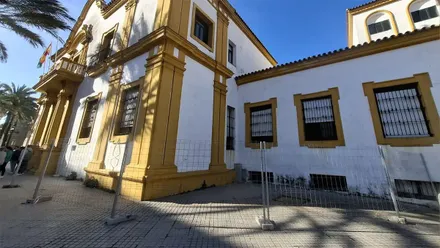 Adelante Izquierda Gaditana denuncia el preocupante estado del Colegio del Campo del Sur