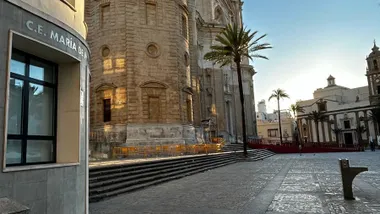 Entrada a la Plaza de la Catedral