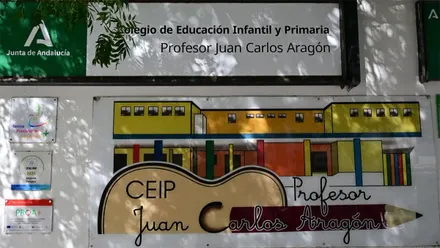 Fachada del CEIP Profesor Juan Carlos Aragón. Foto: Eulogio García.