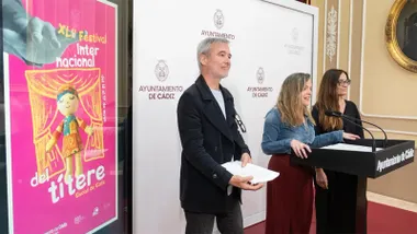 Imagen de la rueda de prensa presentaciónn Festival del Títere en el Ayuntamiento de Cádiz.