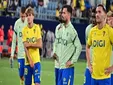El Cádiz vuelve a perder tras un golpe final del Dépor y podría acabar la jornada en descenso