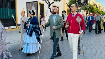 Germán Beardo y David Calleja acompañando a la Hermandad del Rocío de El Puerto.
