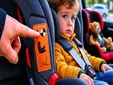 La OCU lanza una advertencia urgente sobre las sillitas infantiles que muchos siguen usando