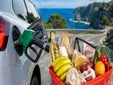 Viajar este verano será más caro, la OCU alerta de nuevas subidas en gasolina y productos básicos