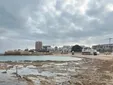 La llegada del viento del sur a Cádiz trae un domingo gris y fresco