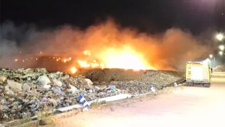 Un incendio de grandes dimensiones en Miramundo obliga a movilizar efectivos de Medina, Benalup, Cádiz y Jerez