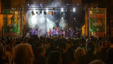 Grupo actuando en el Monkey Weekend.