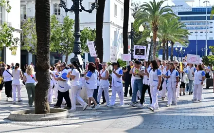 Movilización del colectivo de limpieza de dependencias municipales de este martes 9 de junio. Foto: Eulogio García.