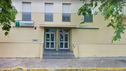 Acceso al Centro de Salud Joaquín Pece.