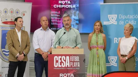 Momento de la presentación de la jornada deportiva con el alcalde de Rota y los delegados y organizadores.