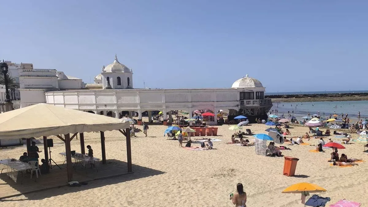 Estado actual del Balneario, con redes en sus galerías. Foto: José Luis Porquicho Prada.