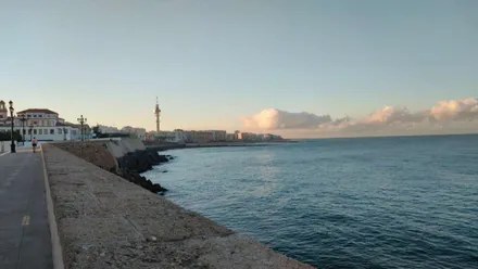 Cádiz sigue viviendo temperaturas suaves, que irán en leva ascenso. Foto: José Luis Porquicho Prada.