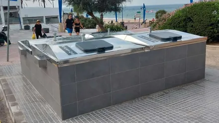 Vista externa de los contenedores soterrados.