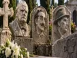 Estos son los epitafios de personajes históricos que siguen sorprendiendo décadas después