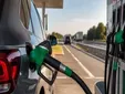 La OCU avisa: repostar en algunas gasolineras de autopista puede salir mucho más caro