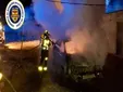 Dos incendios en menos de una hora movilizan a los bomberos en Conil y El Palmar sin causar heridos