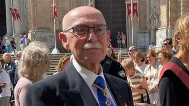 Francisco Vivas en la que probablemente fue su última presencia pública, en la última procesión del Corpus. Foto: Onda Cádiz TV.
