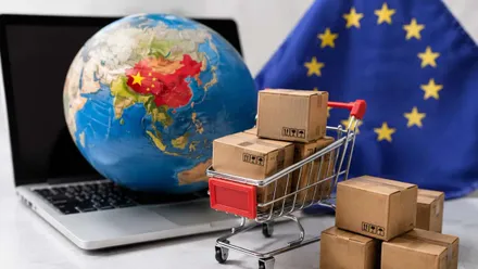 Carro con pequeños paquetes y los aranceles en la Unión Europea.