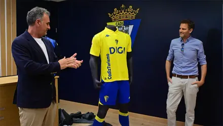 Presentación equipación del Cádiz CF 2026/2027 de Kappa. Foto: Eulogio García.