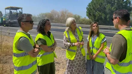 Reparación y asfaltado de la carretera de Medina Sidonia.