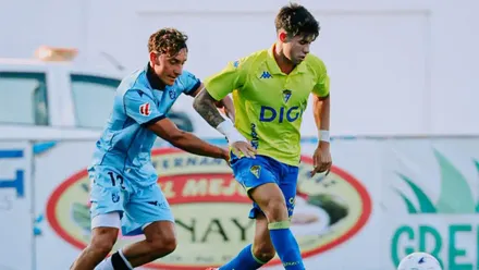 Antoñito Cordero adelantó al Cádiz CF ante la AD Ceuta. Foto: Cádiz CF.