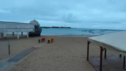 Vista del Balneario y de la playa de La Caleta.