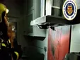 Un incendio en un piso en la calle Miramar, de Cádiz, obliga a intervenir a los bomberos: el origen estaba en la cocina