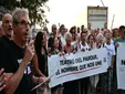 Unas 200 personas se concentran contra el nombre Teatro Pemán: "Es un insulto a las víctimas"