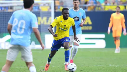 El jugador del Cádiz CF Kouamé en el primer partido de esta temporada, ante el Celta Fortuna. Foto: Cádiz CF.