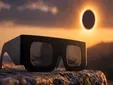 La OCU avisa sobre las gafas para ver el eclipse del 12 de agosto: esto es lo que debes comprobar antes de comprarlas