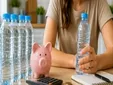 La OCU avisa del gasto en agua embotellada que muchas familias pasan por alto cada verano: puede superar los 490 euros al año